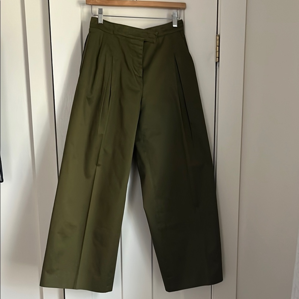 Valentino pants size 4